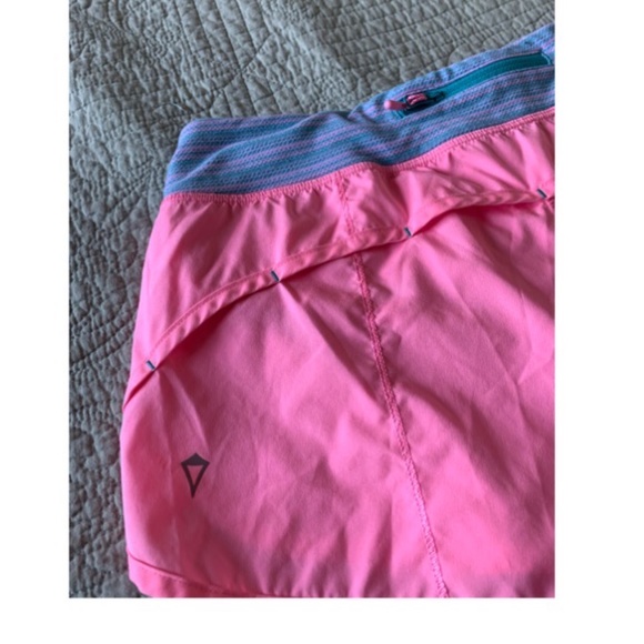Ivivva Shorts - Picture 3 of 3